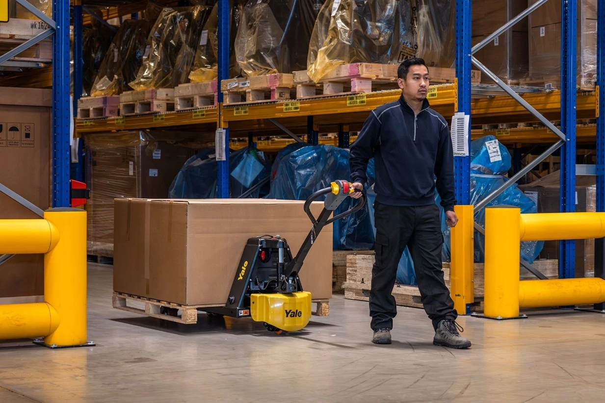 Choosing the Right Pallet Jack for Your Warehouse Needs