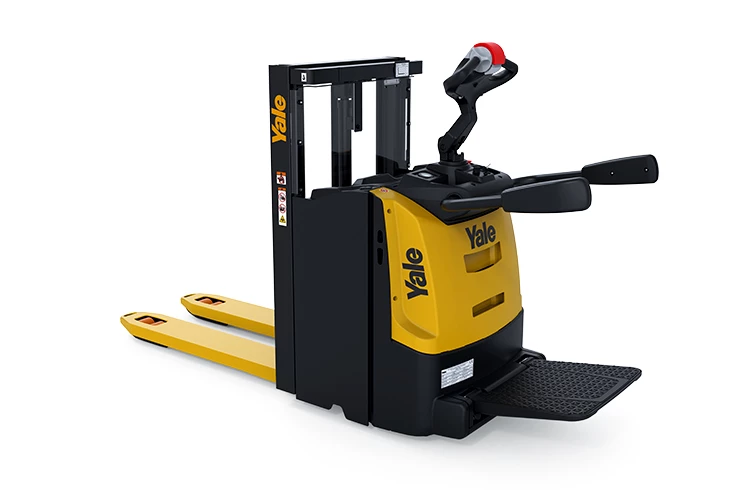Highly productive platform pallet truck with stacking capability