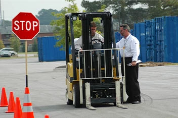 Seven ways to enhance warehouse efficiency through forklift safety