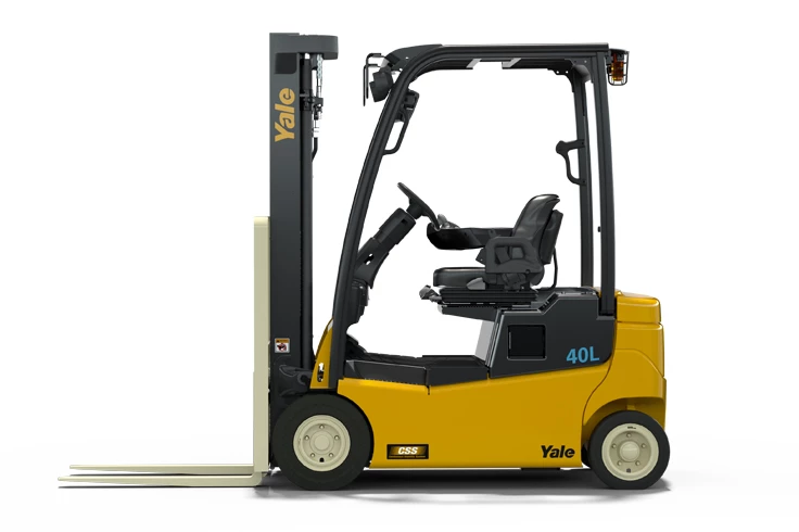 Fully integrated lithium-ion counterbalanced forklift | Yale ERP040VFL