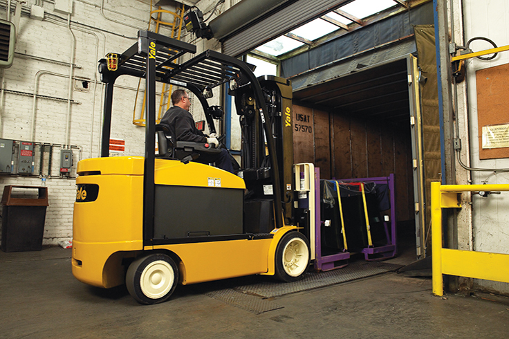 4 Wheel Electric 8000-12000 lb Forklifts | ERC080-120VH | Yale