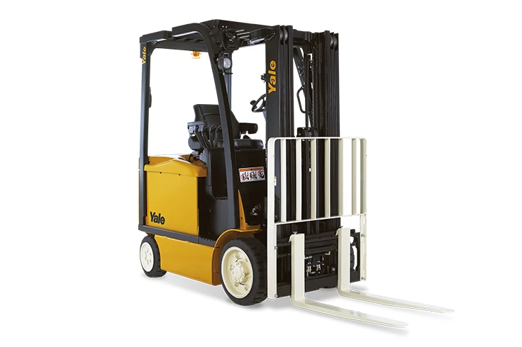 Medium-duty compact electric counterbalance