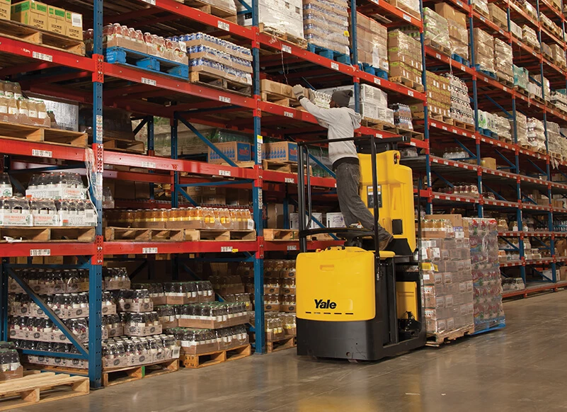Order picker lift offers easy access to second level storage locations by Yale