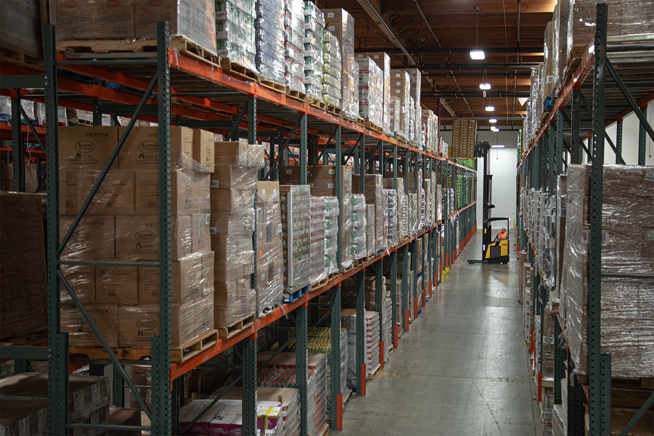 Yale Narrow Aisle Reach Trucks for vertical warehouse solutions